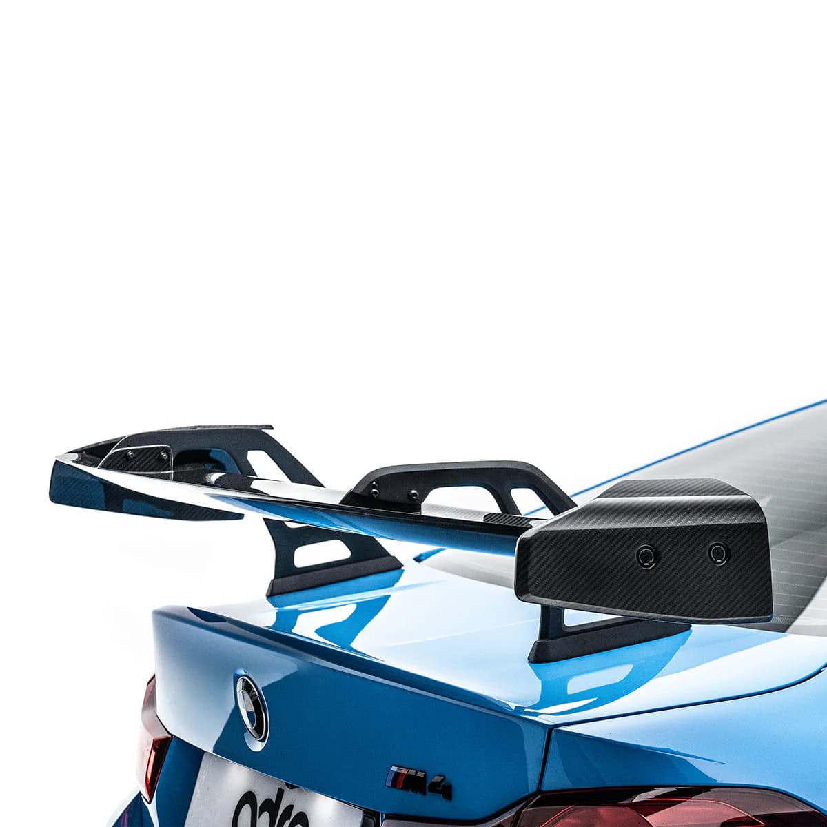 adro-bmw-f82-m4-at-r-wing-q_1200x1200
