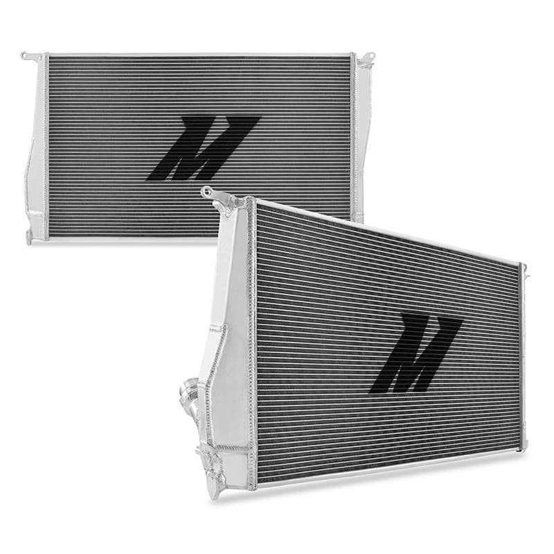 Aluminiowa chłodnica wody Mishimoto MMRAD-E90-07A BMW 335i E90, E91, E92, E93, 135i/1M E82, E88 (N54, N55) (skrzynia automatyczna) — zdjęcie 1