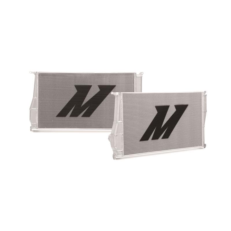 Aluminiowa chłodnica wody Mishimoto MMRAD-E90-07 BMW 335i E90, E92, E93, 135i/1M E82, E88, Z4 — zdjęcie 1