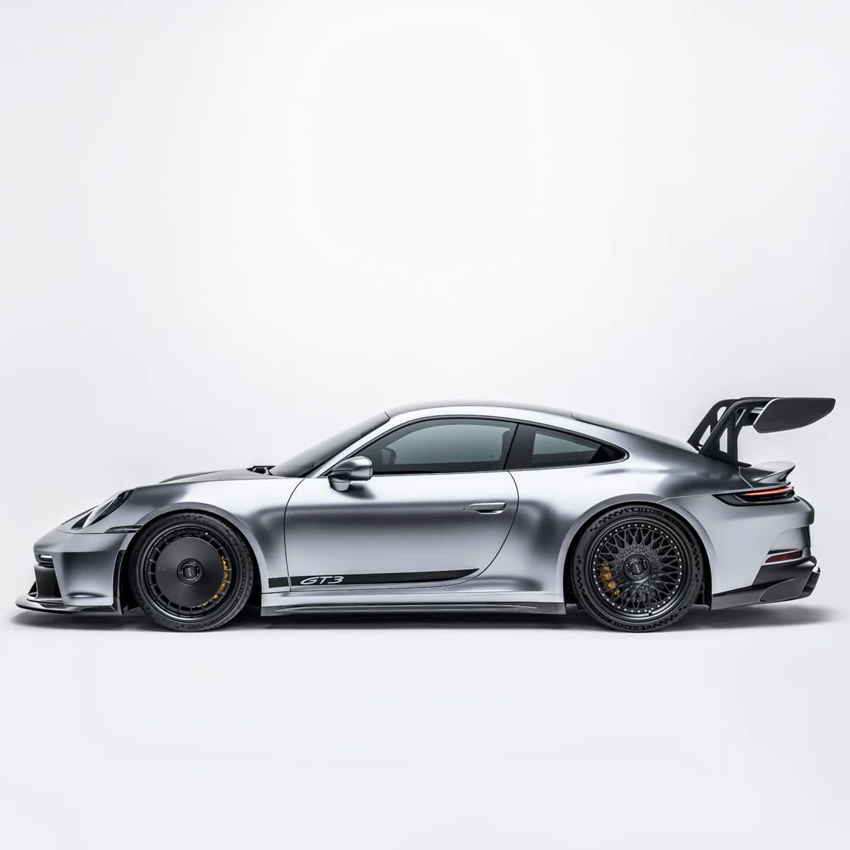 Porsche-GT3_Carbon-Fiber_Adro_Side_01_1200x1200