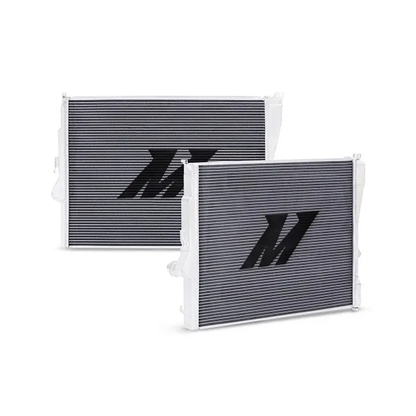 Aluminiowa chłodnica wody Mishimoto MMRAD-E46-323 BMW E46 323i, 325i, 328i, 330i 1999-2006 (skrzynia manualna) — zdjęcie 1